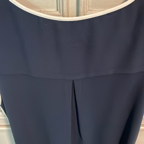 Women’s sophisticated and Taylor, V-neck navy/white sleeveless dress small - Picture 5 of 7